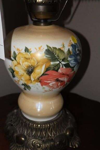 Vintage EF & EF Gone With The Wind Hurricane Parlor Floral Glass Table Lamp        24"x12"                              **Matches Lot #19