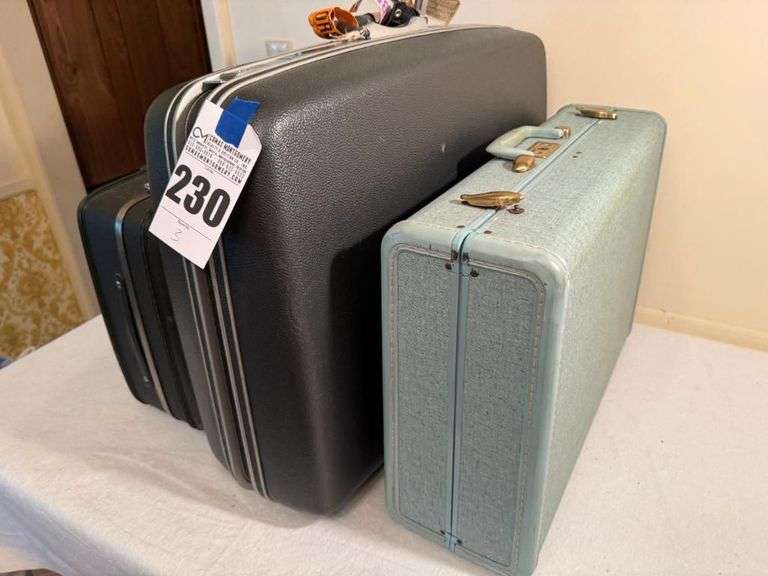 Set of Three Suitcases: Samsonite and American Tourister