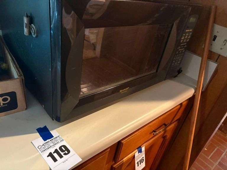 Sharp Carousel Microwave Oven