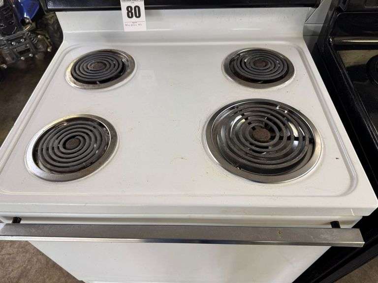 GE Electric Range - Model J BS03 V1WH
