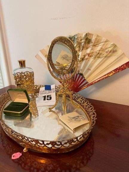 Decorative Vanity Set with Accessories