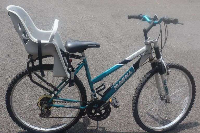 Magna Great Divide Ladies 18 Speed Bicycle with Kid Seat Attached image