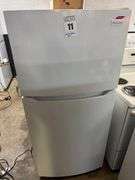 Frigidaire Top Freezer Refrigerator FFTR1425VW