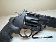 Smith & Wesson Performance Center Model 629 .44 Magnum Revolver