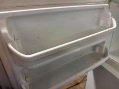 Frigidaire Top Mount Refrigerator