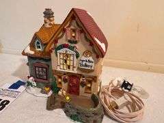 Santa's Workbench Collection Sugar & Spice Bakery Figurine