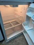 Frigidaire Top Freezer Refrigerator