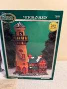 Dickens Collectables Victorian Series Porcelain Lighted House