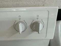 Whirlpool Electric Range WFC150M0EW1