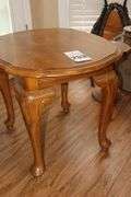 Wood End Table with Queen Ann Style carved legs    20"x22"x20"                     *Matches style on Lots #252 & #314