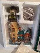 Dickens Collectables Victorian Series Porcelain Lighted House
