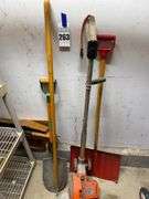 Lawn and Garden Tools: Shovels and Black and Decker Edger