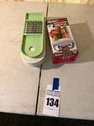 Robo Twist Electric Jar Opener & Vidalia Chop Wizard