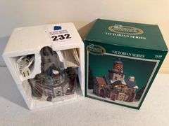 Dickens Collectables Victorian Series Porcelain Lighted House