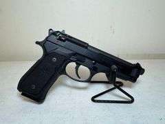 Beretta 92FS-CAL 9mm Parabellum Pistol