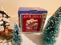 Christmas Decoration Lot: Snow Globes, Figurines, and More