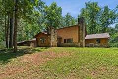 Tract 4: House and Building on 17.7+/- Acres - THIS TRACT IS SELLING IN WHOLE DOLLARS
