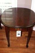 Wood Queen Anne Style End Table with drawer      21.5"x24"x27"                      **Matches Lot #14