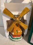 Dickens Collectables Victorian Series Windmill House 1997