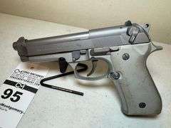 Beretta 92FS-CAL 9mm Parabellum Handgun