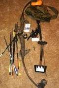 Vintage recurve bow with variety of Arrow Heads, Arrows and additional Items