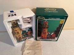 Dickens Collectables Victorian Series Porcelain Lighted House