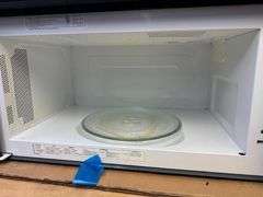 Whirlpool Microwave Model WMH31017AB