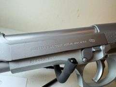 Beretta 92FS-CAL 9mm Parabellum Handgun