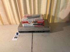 Magnavox Video Cassette Recorder/DVD Recorder Model No. MWR20V6 with TB110MW9 DTV Digital to Analog Converter and Remote