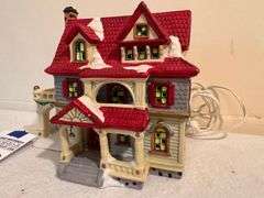 Santa's Workbench Collection Claiborne Estate 1999 Figurine