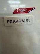 Frigidaire Top Freezer Refrigerator FFTR1425VW