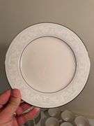 Noritake Ivory China Trudy Dinnerware Set