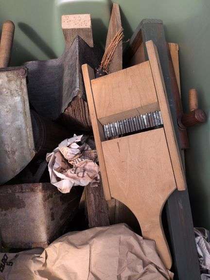 2 Totes - Bird Houses and Misc Wood Art