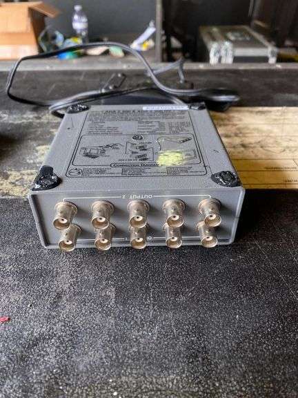 Extron ADA 2 300 & ADA 2 300 HV RGBHV Distribution Amplifier