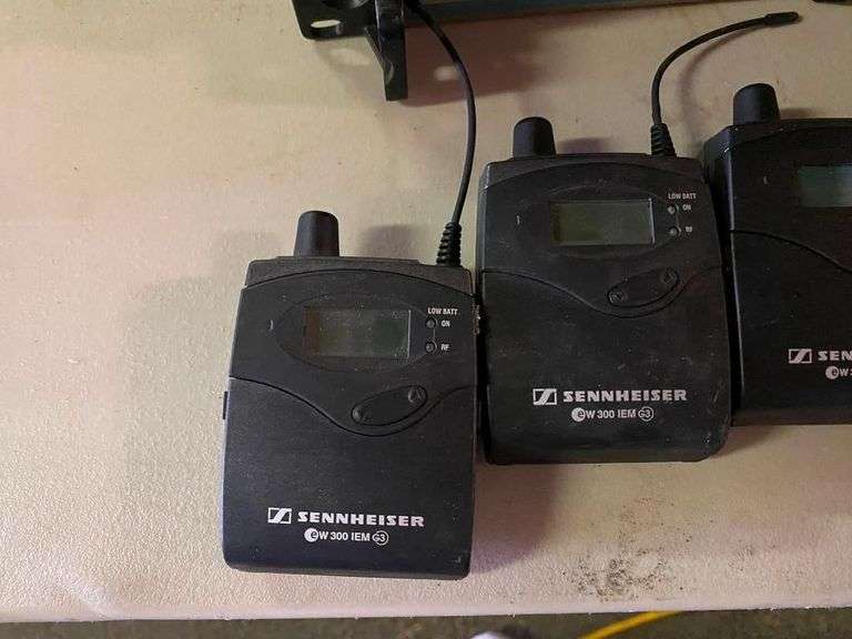 Sennheiser Wireless In-Ear Monitor System with Antenna Combiners - Frequency band 624-668 MHZ