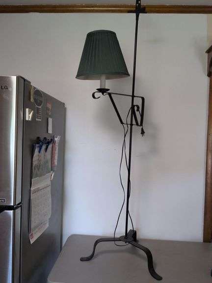 Floor Lamp image