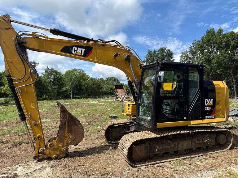2018 CAT 313F L Excavator- Enclosed cab with A/C, Backup Camera, Bluetooth Radio, 3174 Hrs, Product Identification Number: CAT0313FKDJE10510 image