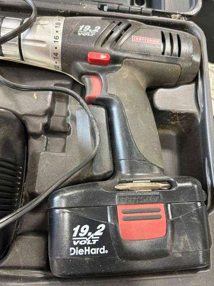 Craftsman Cordless 19.2V Drill Set