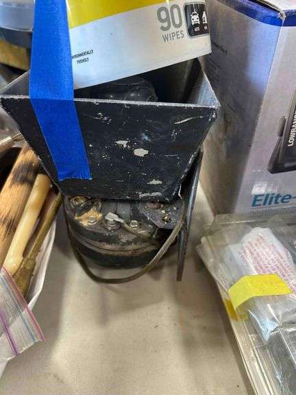 Tin Roof Screws and Siren Speaker