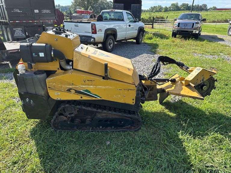 Vermeer SC40TX Stump Grinder- New Kohler K150 engine installed by Vermeer less that 200 hrs on motor image