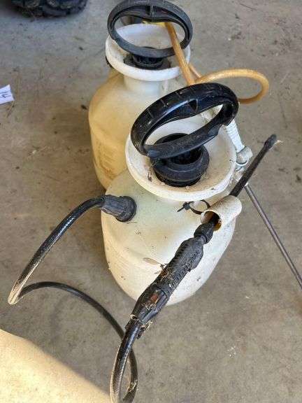 2 Sprayers