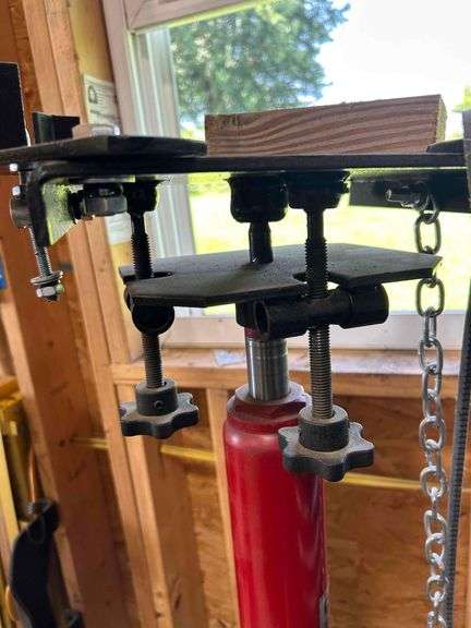 Strongway Transmission Jack