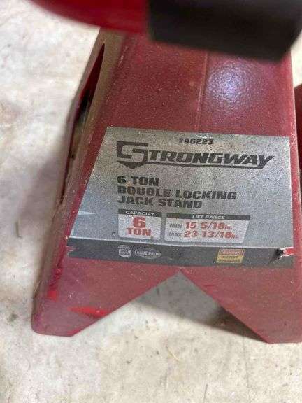 Strongway Pair of Jack Stands