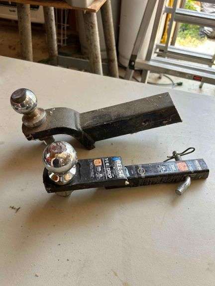 2 Trailer Hitches