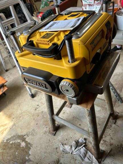 Dewalt 13” Portable Planer on Legs