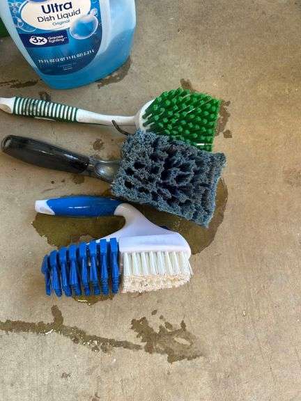 Car Wash Bucket with Accessories