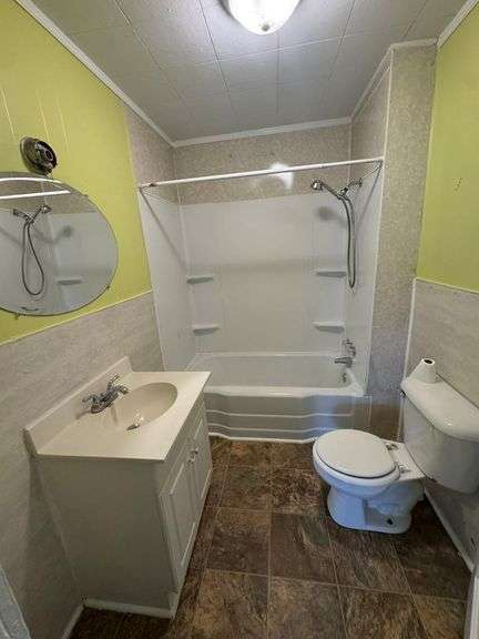 REAL ESTATE: 323 Hayes St, Woodbury, TN - Selling Absolute!
