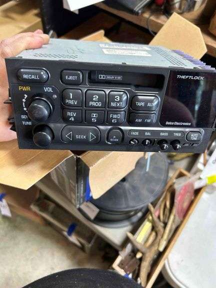 Delco Electronics Car Stereo