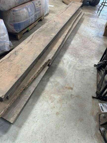 4 Rough Wood Planks 10’ 9.5”x 11”