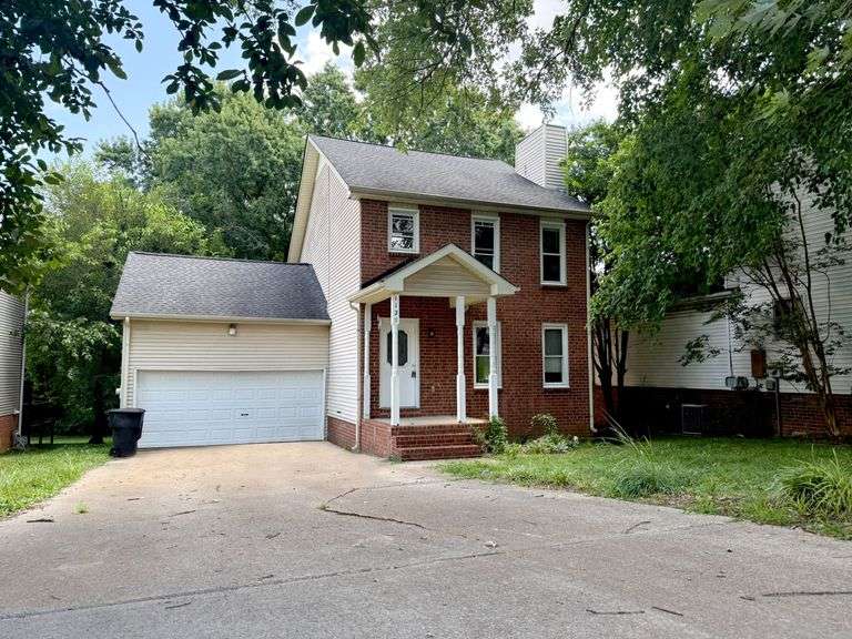 REAL ESTATE: 1127 SE Broad St, Murfreesboro, TN image